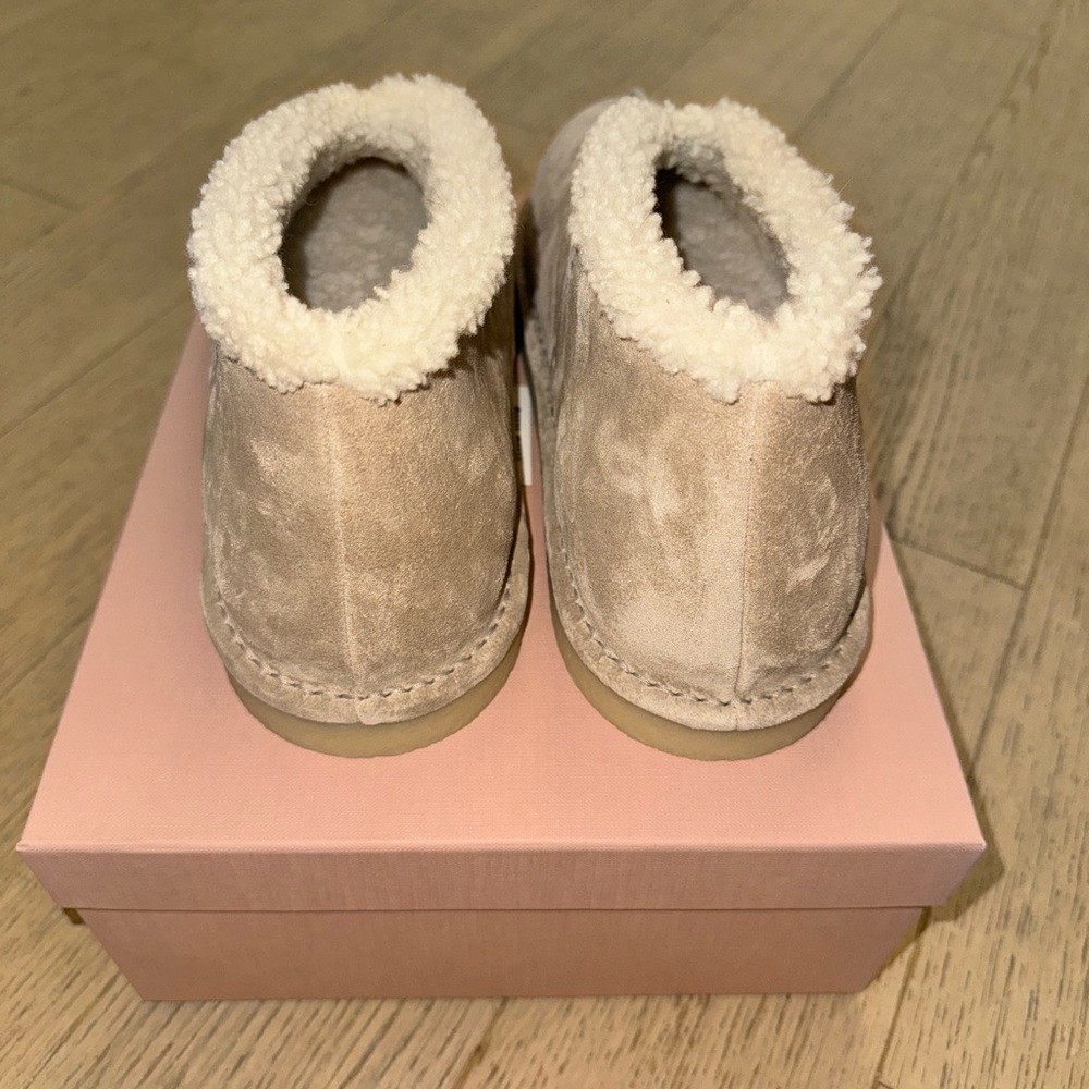 Miu Miu shearling suede boots size 40 - Picture 4 of 7